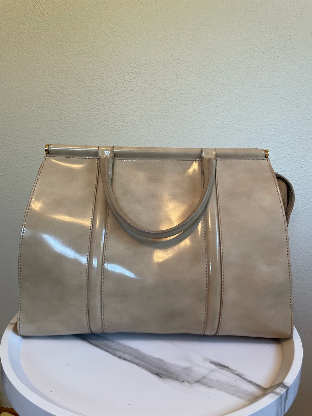 Iacucci Made in Italy Leather Beige Patent Tote Bag for Women